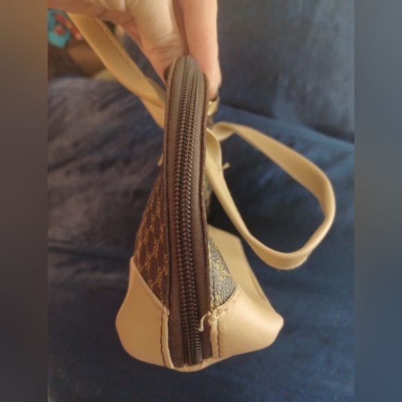 Small Geo Print dome bag - Picture 5 of 8